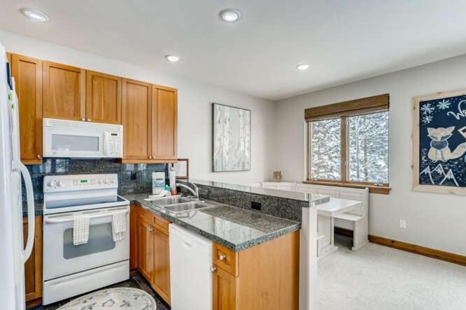 Private Hot Tub, Mountainscape Chalet! Family Paradise! Home Breckenridge Eksteriør billede